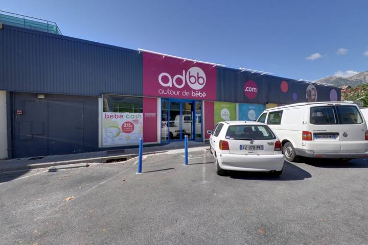 Adbb Autour De Bebe Gap Street View 18