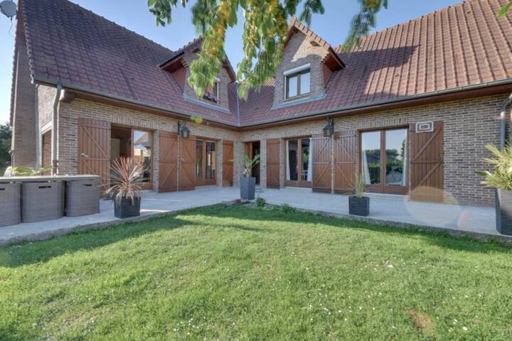 Auxi le Chateau