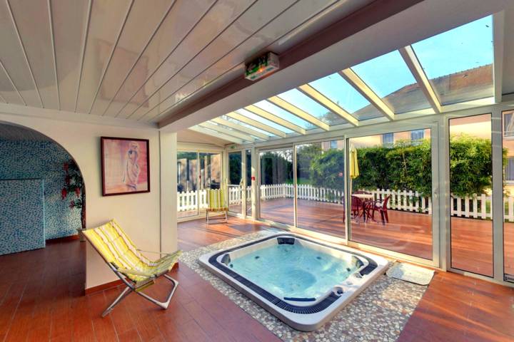 LE RELAIS DE VOISINS